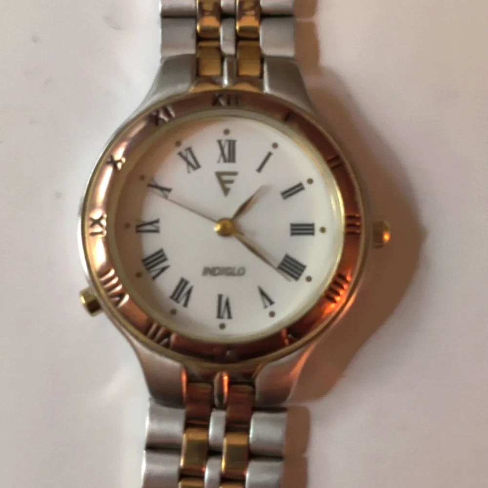 Timex Ladies Watch - Picture 1 of 4